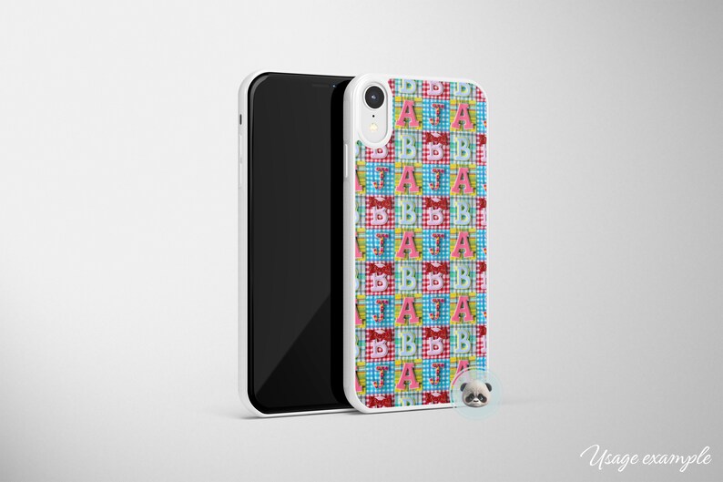 Może przedstawiać: Białe etui na iPhone z kolorowym wzorem r&oacute;żowych, czerwonych, niebieskich i ż&oacute;łtych liter "A" i "B" na kratkowanym tle.