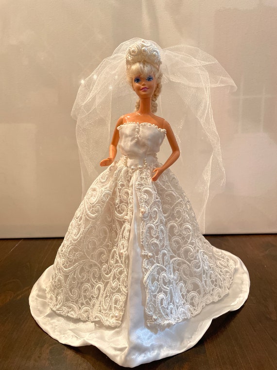 barbie wedding dress Amazon.com: BARWA White Wedding Dress with Long Veil Evening Party Princess White Lace Gown Dress for 11.5 Inch Girl Doll : Toys & Games