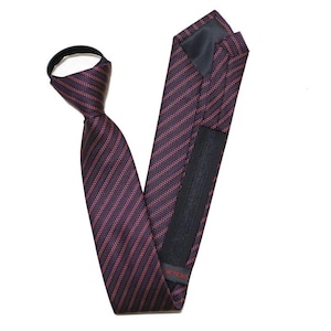 Men&#39;s Handmade Zipper Tie | Burgundy & Black Textured Stripe Necktie | Pre-Tied Easy Tie for Weddings, Office | Groomsmen Gift, Dad Gift