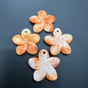 Spiny Oyster Flower Loose Pieces 25mm (20/Pcs)