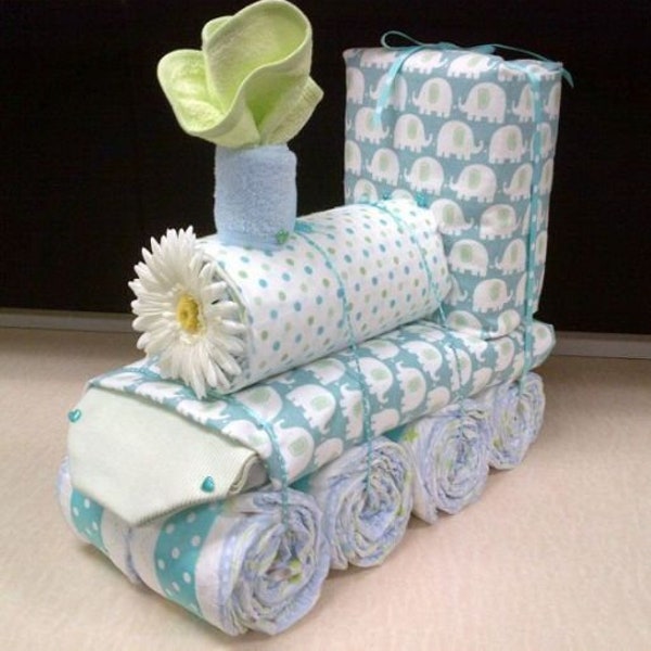 Choo-Choo Charm: Adorable Diaper Delights for Your Little Bundle of Joy! Diaper Cake, Diaper cake train, Diaper Train