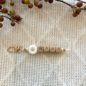Nana Keychain, Gift for Grandparent, Baby Shower Gift, Gift for Nana, Mother’s Day, Keychain for Grandma, Mother&#39;s Day Gift