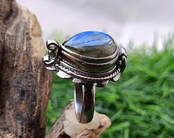 Anillo de veneno de labradorita natural,