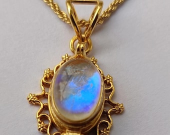 Blue Flash Moonstone Poison Locket – Gold Plated Pill Box Pendant