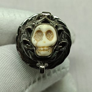 Poison Ring, Ghost Skull Face Poison Ring, Handmade Secrets Ring, Hand Crave Face Ring, Locket Pill Box Ring, Black Skull Ring, Gift For Her