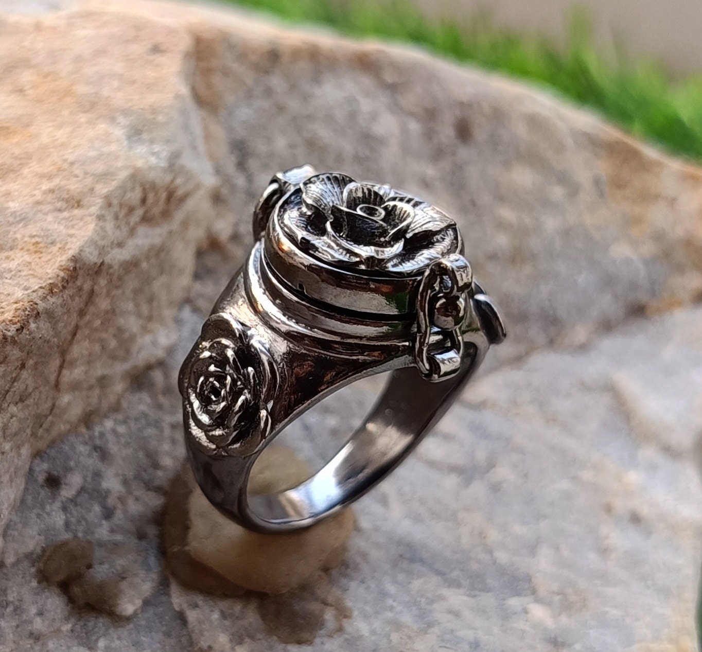 D.O.D poison flower ring 【公式通販】