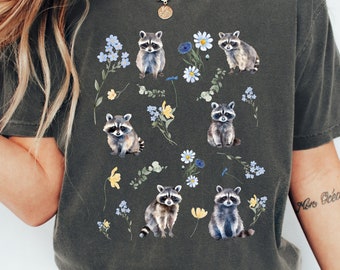Bloem wasbeer shirt, bloemen wasbeer comfort kleuren tshirt, Wildflower Trash Panda Tee, wasbeer minnaar cadeau, Cottagecore Wildlife