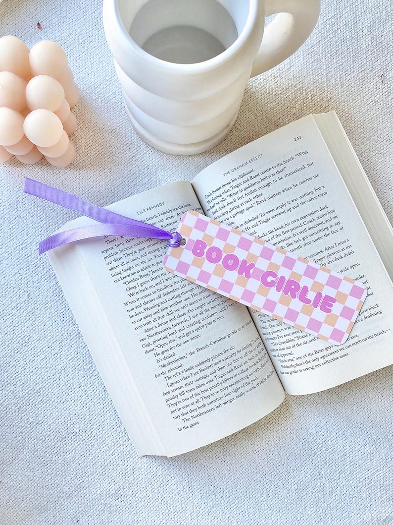 Book Girlie Bookmark; Cute Bookmark; Pretty Bookmark; Gingham; Pink; Book Lover; Reader Gift; Gifts for her; Birthday Present bild 3