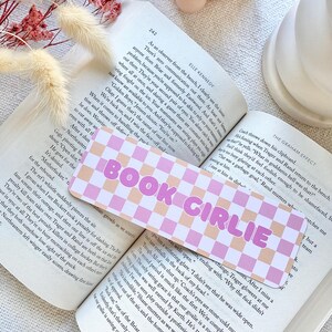 Book Girlie Bookmark; Cute Bookmark; Pretty Bookmark; Gingham; Pink; Book Lover; Reader Gift; Gifts for her; Birthday Present bild 1