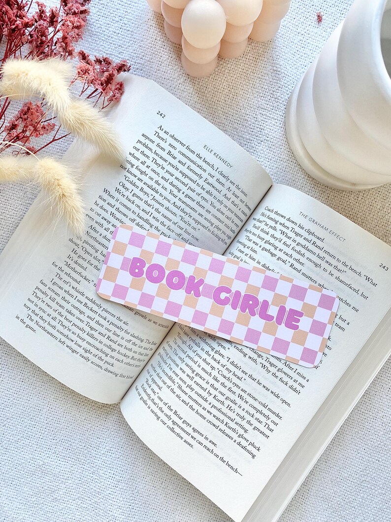 Book Girlie Bookmark; Cute Bookmark; Pretty Bookmark; Gingham; Pink; Book Lover; Reader Gift; Gifts for her; Birthday Present bild 2