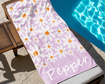 Daisy Custom Strandtuch, Monogramm Pooltuch für Kinder / Erwachsene, Bachelorette Brautjungfer Geschenke, Mädchen Name Badetuch, Geburtstagsurlaub Geschenk