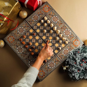 Set di scacchi e backgammon di lusso in legno - Intarsi in mosaico di legno fatti a mano con madreperla. Set completo pieghevole con pezzi e dadi.
