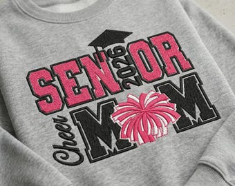 Diseño de bordado para mamá de animadora de último año de 2026, pompón para gorro de graduación universitario (descarga digital)