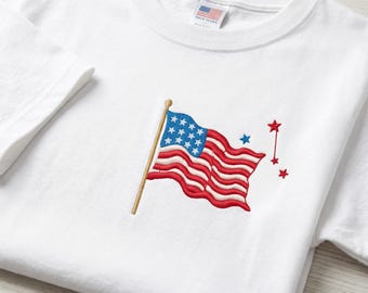 Winken amerikanische Flagge Stickerei Design Vaterländischen Maschinenstickerei Sterne Streifen Unabhängigkeit Feier Shirt Dekoration Herunterladbar
