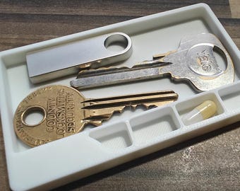 Ridge Wallet pull out trays for keys, SD cards, Airtags, Coins and more