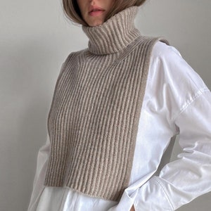 Bobbi Neck Warmer Knitting Pattern: Unisex Woolen Turtleneck