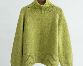 Marvin Sweater Knitting Pattern: top-down, oversized, basic raglan women&#39;s pattern. Sweater knit tutorial with aran weight.