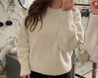 Penny Jumper Knitting Pattern: Top-Down, Oversized, Basic Women's Sweater. Easy Knitting pattern with Bulky Weight. Classic knit jumper.