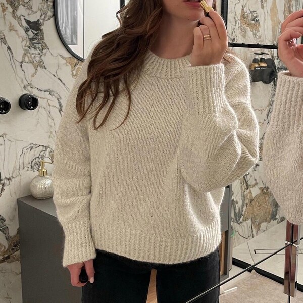 Penny Jumper Knitting Pattern: Top-Down, Oversized, Basic Women's Sweater. Easy Knitting pattern with Bulky Weight. Classic knit jumper.