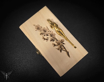 Brass Ear Cleaning Tool Figurine: Safe Ear Wax Removal Keyring