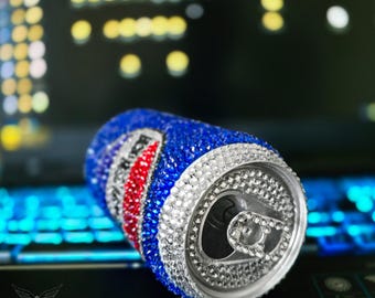 Handgemachte Strass Soda Can Art: Upcycled Bling Sammlerstück