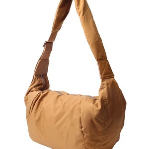 Croissant Crossbody Tasche, Dumpling Bag, Hobo Tasche, große Schultertasche Braun