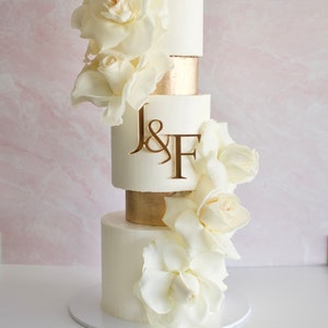 Custom Wedding Acrylic Initials Cake Topper | Elegant Personalized Wedding Decoration | Custom Initials Cake Charm | custom cake design