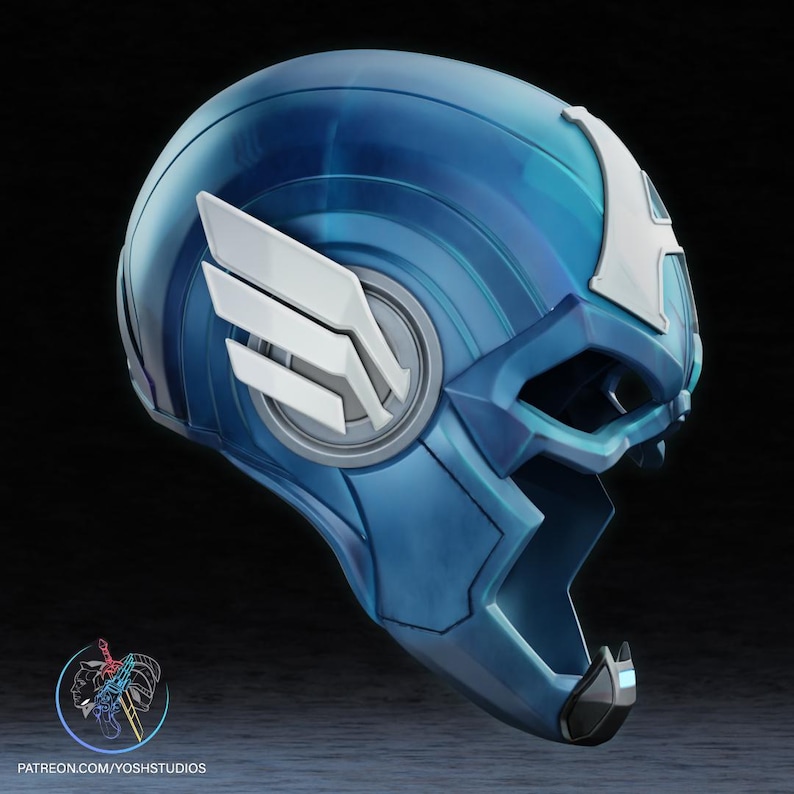 K&ouml;nnte beinhalten: Ein blauer und wei&szlig;er Helm mit futuristischem Design. Der Helm hat ein gro&szlig;es, wei&szlig;es Fl&uuml;gel-&auml;hnliches Design an der Seite und einen kleinen, wei&szlig;en Stern vorne.
