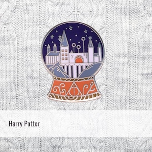 Magic ball with castle | HP enamel pin