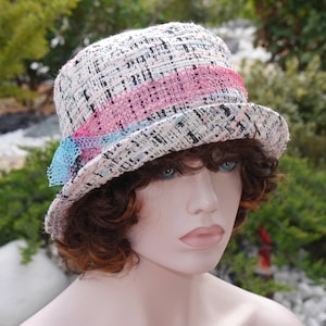 Bob hat, women&#39;s hat, cloche hat, summer hat, this bob hat is pastel and black Sophia 80.