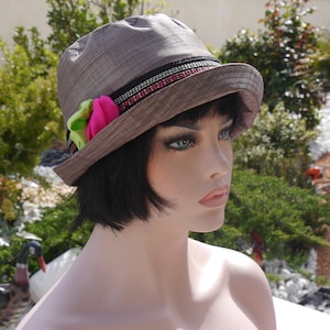 Bob hat, women&#39;s hat, cloche hat, summer hat, Very chic hat, this bob hat is in glossy brown color Sophia 84