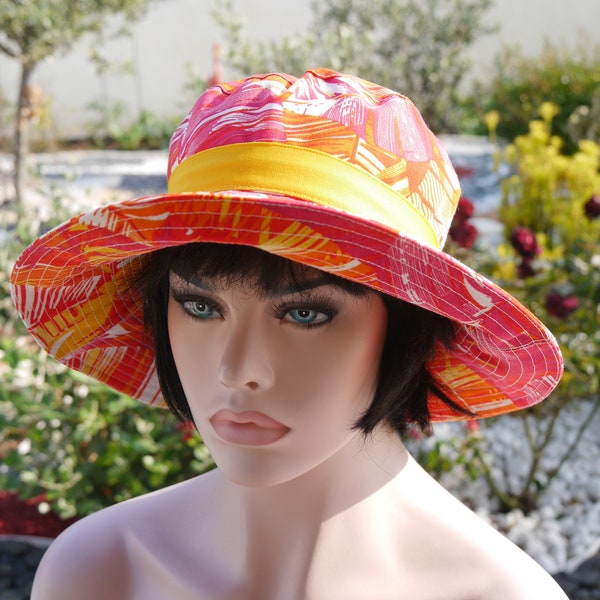 Chapeau, capeline multicolore avec du rouge, jaune, blanc Rita 3