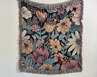 Boho Floral Blanket: Wildflowers Floral Blanket, Wildflower Home Decor, Retro Floral Woven Tapestry, Large Floral Pattern Woven Throw