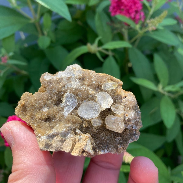 Beautiful herkimer diamond matrix / herkimer diamond / druzy / matrix