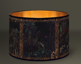 Abat-jour tropical en tissu noir, Motifs exotiques luxuriants, Intérieur dorée, Élément de décoration unique, Fait à la main en France