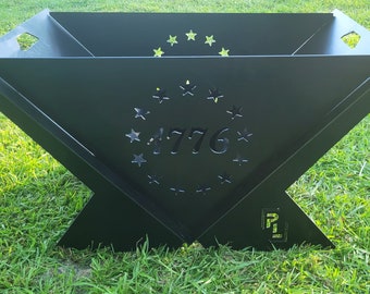 1776 Collapsible Fire Pit