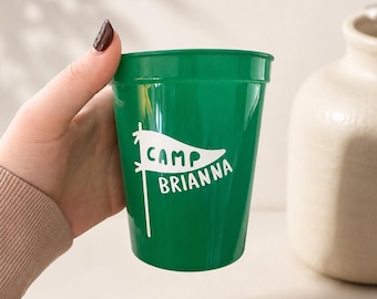 Herbruikbare, gepersonaliseerde bekers van Camp Bach