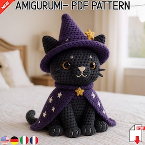 Könnte beinhalten: Eine gehäkelte schwarze Katze mit einem lila Hexenhut und Umhang, verziert mit weißen Sternen und einem gelben Stern. Die Katze hat große, runde Augen und eine weiße Nase. Das Bild enthält den Text "AMIGURUMI - PDF PATTERN".
