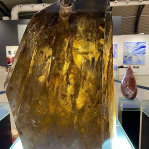 Citrine Smoky Quartz Crystal Rare ( Empty Inclusion - Holes) Extra Quality Giant - 45 kilos = 100 lbs Collection - Natural Stones And Decor
