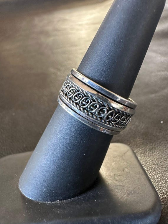 1069.  Sterling Silver Spinner Ring - image 3