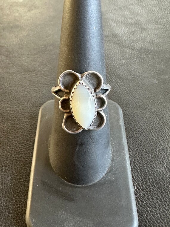 Vintage Sterling and Mother of Pearl Ring - image 1