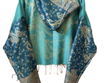 420- Cropped Pashmina Hoodie