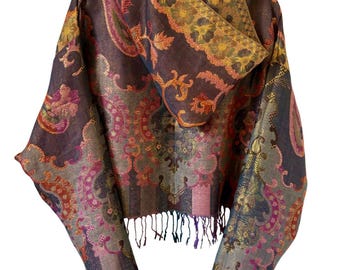 DayDream- Cropped Pashmina Hoodie