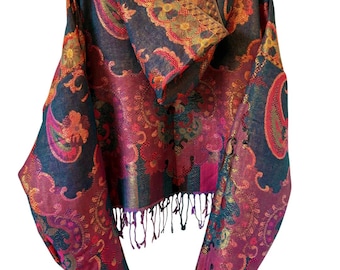 DayDream- Cropped Pashmina Hoodie