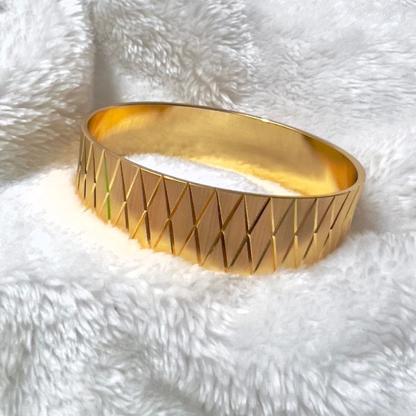 Vintage Monet Goldtone Diamond Etched Bangle