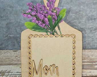 Mom Cutting Board with Flower Pocket