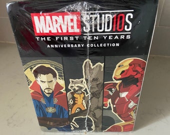 Marvel Studios Die erste zehnjährige Jubiläumssammlung von 12 Büchern - versiegelt / ungeöffnet - tolles Geschenk oder Sammlerstück!