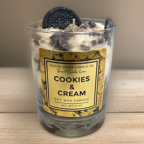Cookies & Cream Dessert Candle - Soy Wax - Scent Notes: Chocolate, Vanilla, Whipped Cream