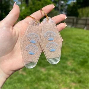 Retro Beach-Style Motel Keychains | Coastal Vibes with a Vintage Twist | Beach Lover Gift | Shell Lover Gift