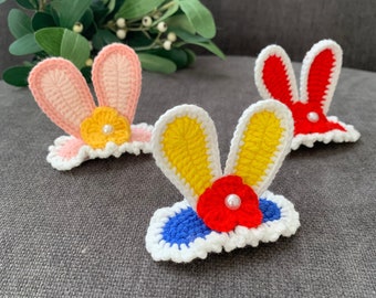 Pinza para el pelo con orejas de conejo de ganchillo: broche de hilo hecho a mano, regalo para niña